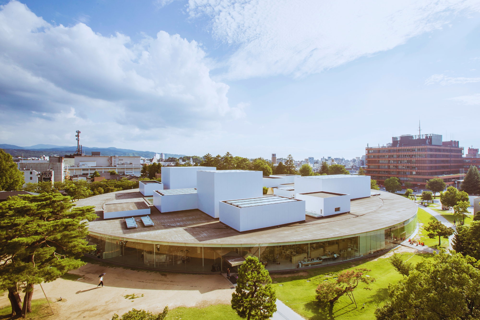 金澤藝術與金箔文化一日遊|21世紀美術館 × 箔巧館 × 勝山雪地體驗
