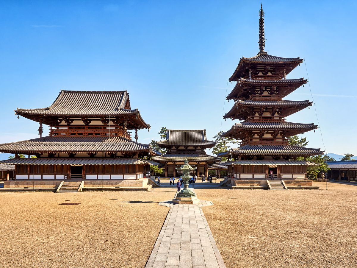 奈良車站出發・世界遺產巴士一日遊|法隆寺・中宮寺・慈光院・藥師寺・唐招提寺