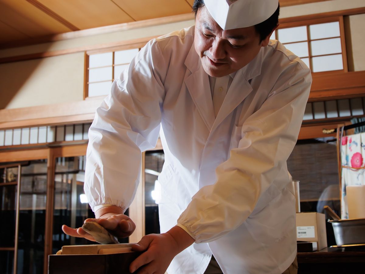 京都|百年老舖料亭「京料理 さくらい」親授高湯體驗課(約 1.5~2 小時)