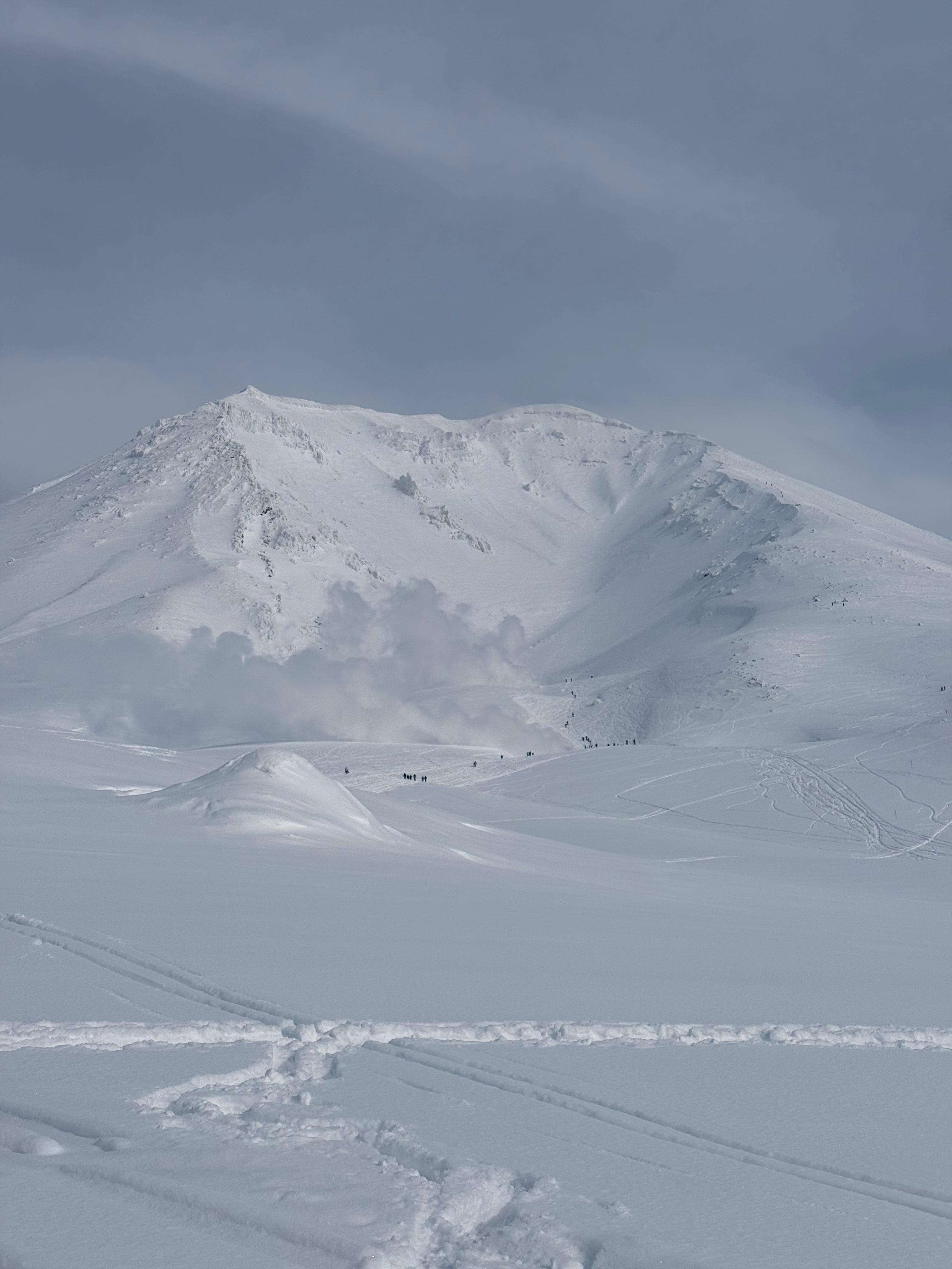 冬日旭岳・粉雪火山健行