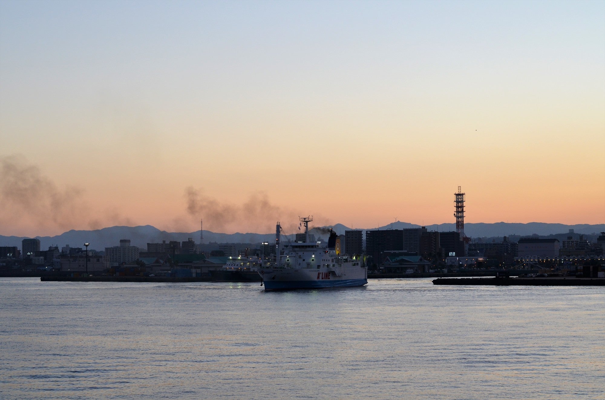 【鹿兒島微醺】苔原林地與遠方的潮聲:橫越山海的靈魂秘境 |三天兩夜山海之旅|鹿兒島縣屋久島|島嶼的小酌時光