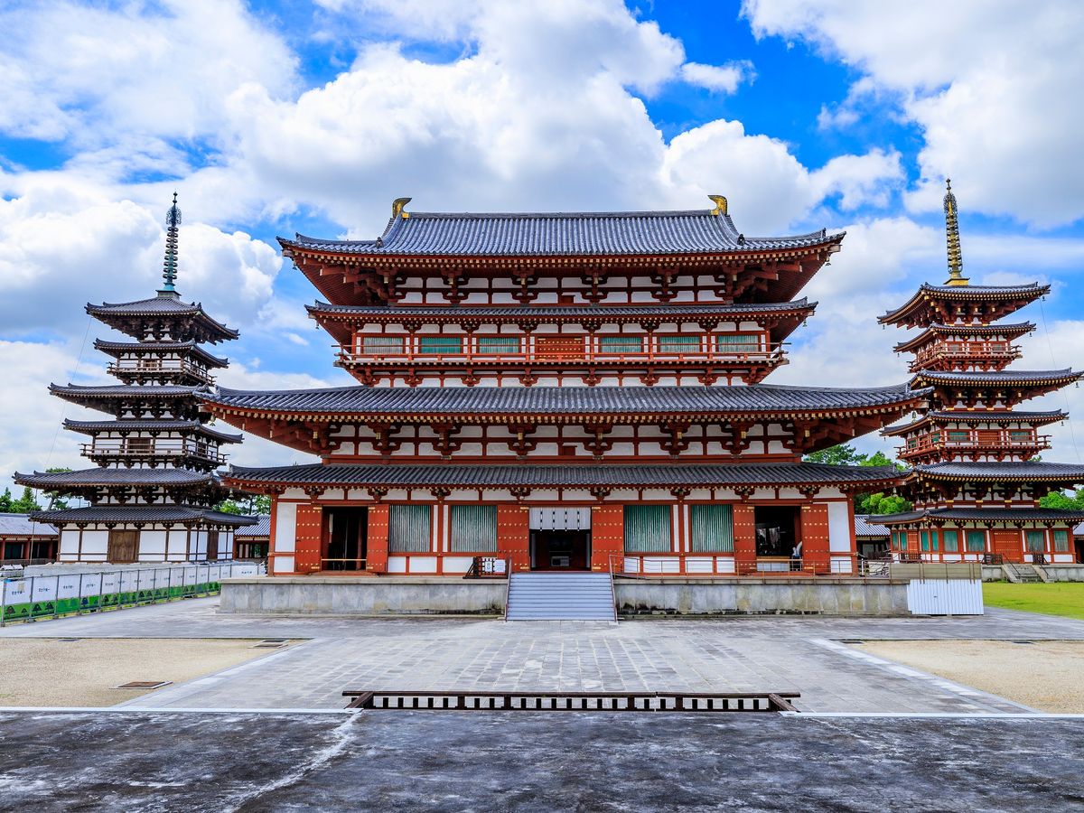 奈良車站出發・世界遺產巴士一日遊｜法隆寺・中宮寺・慈光院・藥師寺・唐招提寺