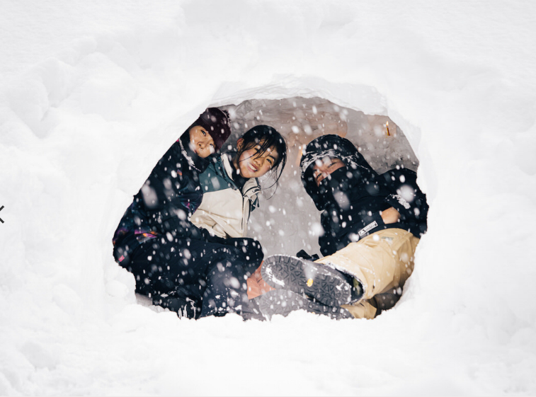 ＜3天2夜＞雪屋BBQ，手工香腸製作和雪地健行體驗的雪地行程