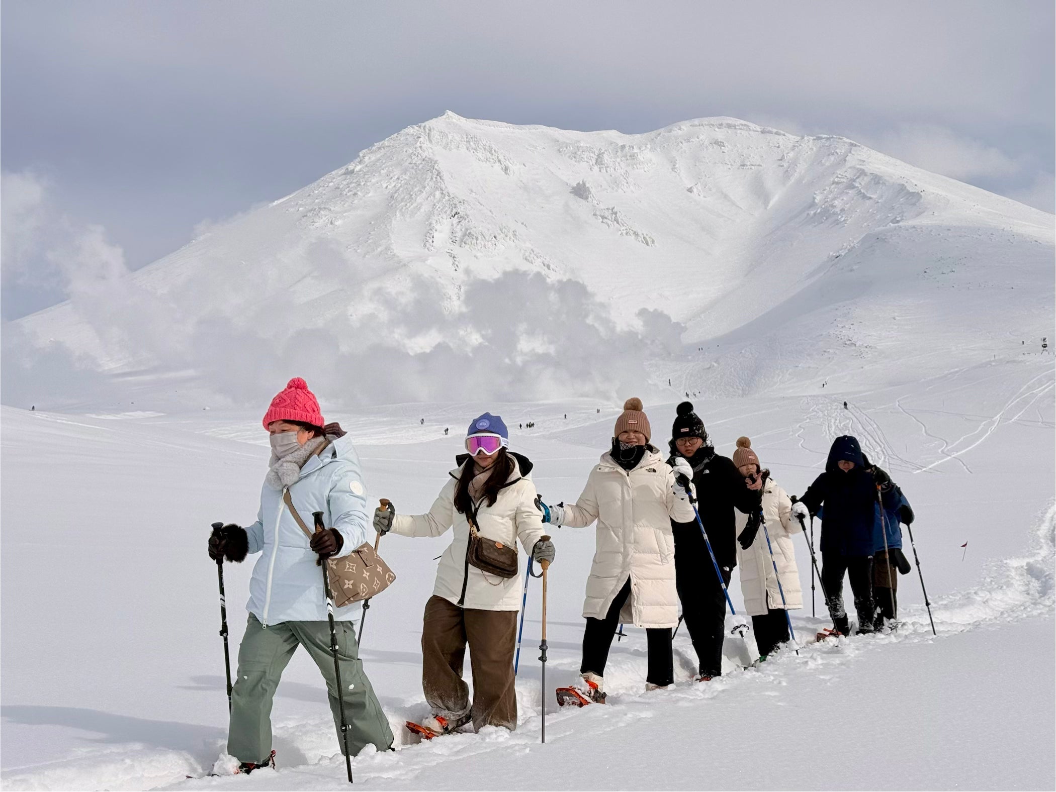 冬日旭岳・粉雪火山健行